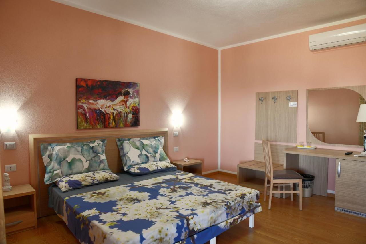 Il Sole Guesthouse Porto Torres Extérieur photo