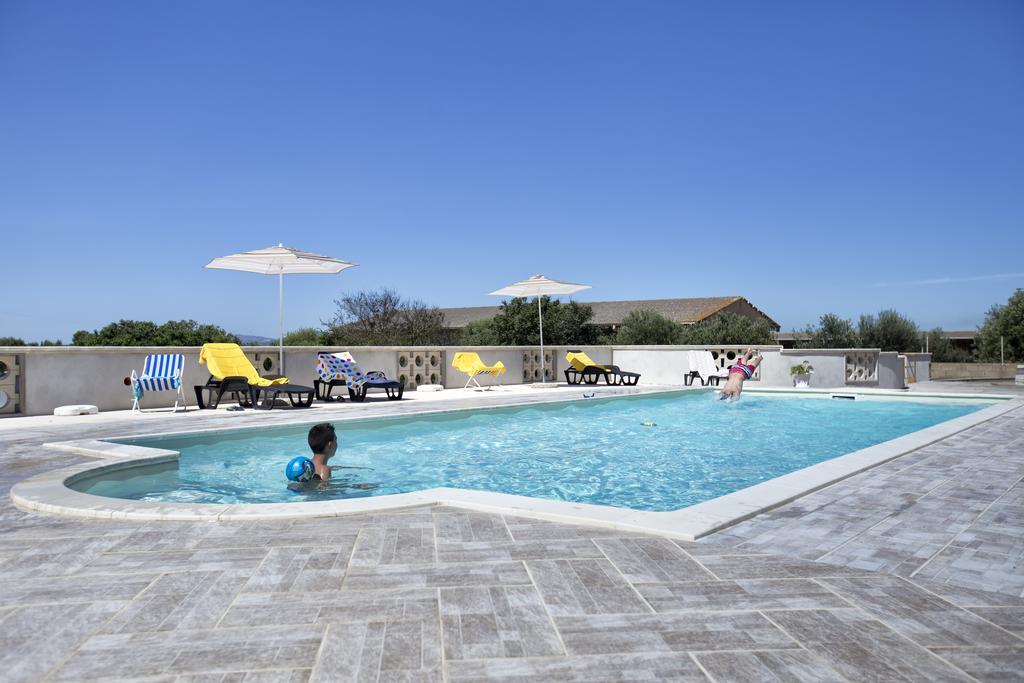 Il Sole Guesthouse Porto Torres Extérieur photo